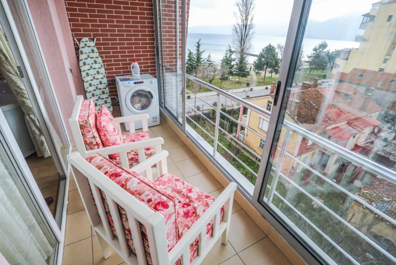 Luxurious Apartment Lake View ポグラデツ エクステリア 写真